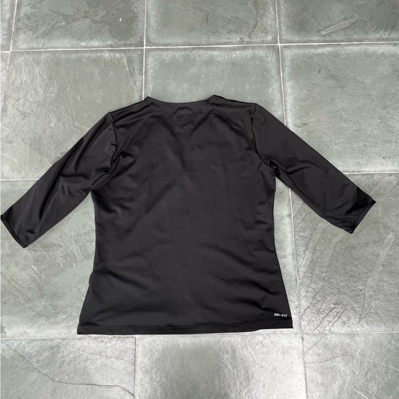 Nike Black Three Quarter Sleeve Pullover Top - Picture 2 of 3